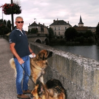 A short walk across the bridge takes you straight into town
called La fleche.