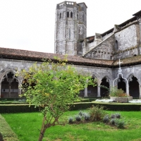 Although there was no life here, this medieval village was sooo old. Amazing.