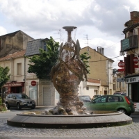 The fountain in old town Bergerac.
