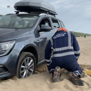 Car stuck in Sand July 19.png