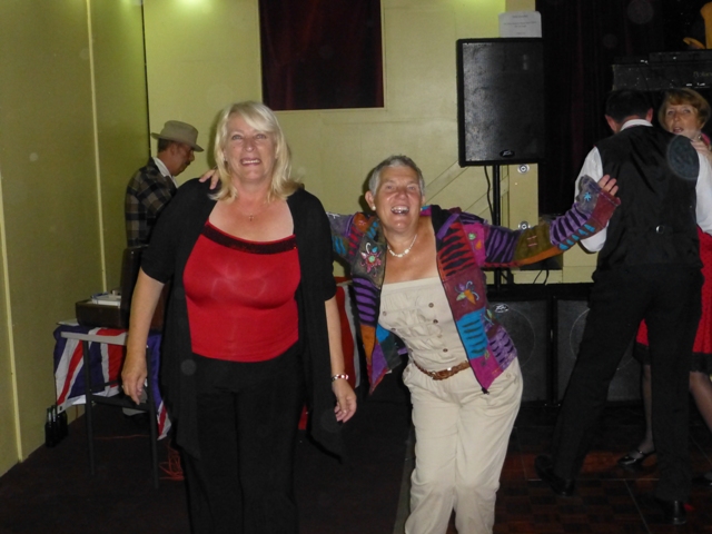 P1030185 Enjoyin a dance Shirley & Chris